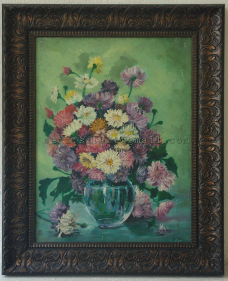 a vase with flowers